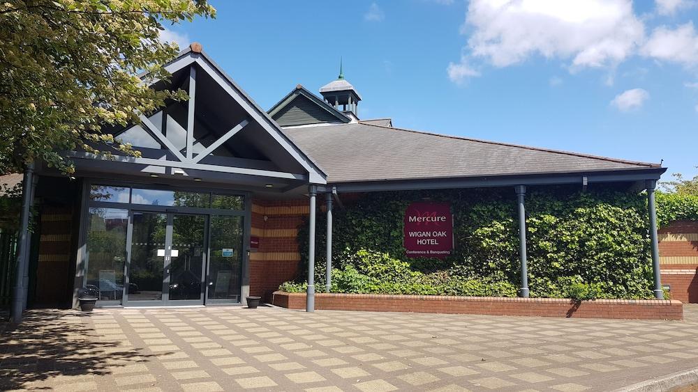 Mercure Wigan Oak Hotel Extérieur photo