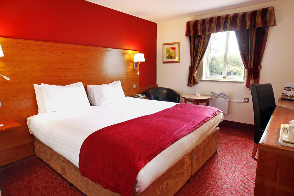 Mercure Wigan Oak Hotel Extérieur photo