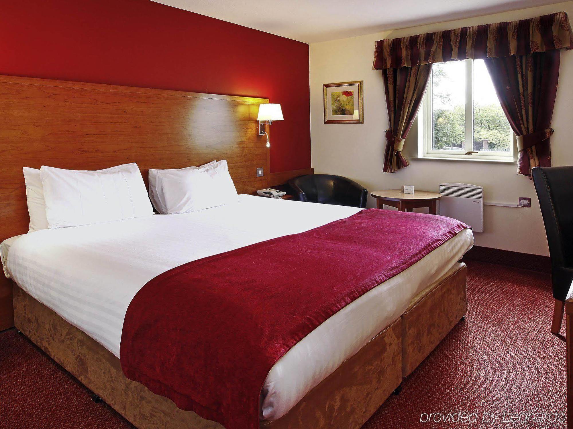 Mercure Wigan Oak Hotel Extérieur photo