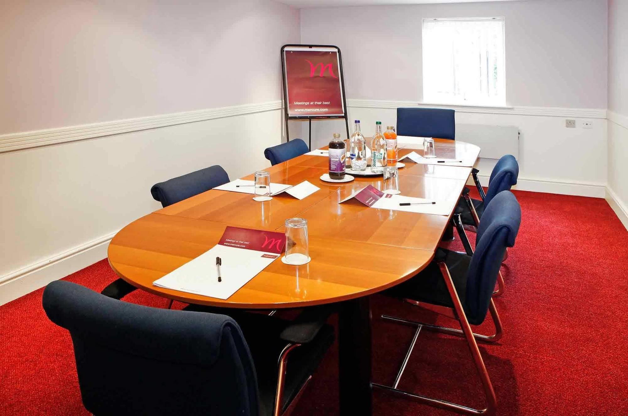 Mercure Wigan Oak Hotel Extérieur photo